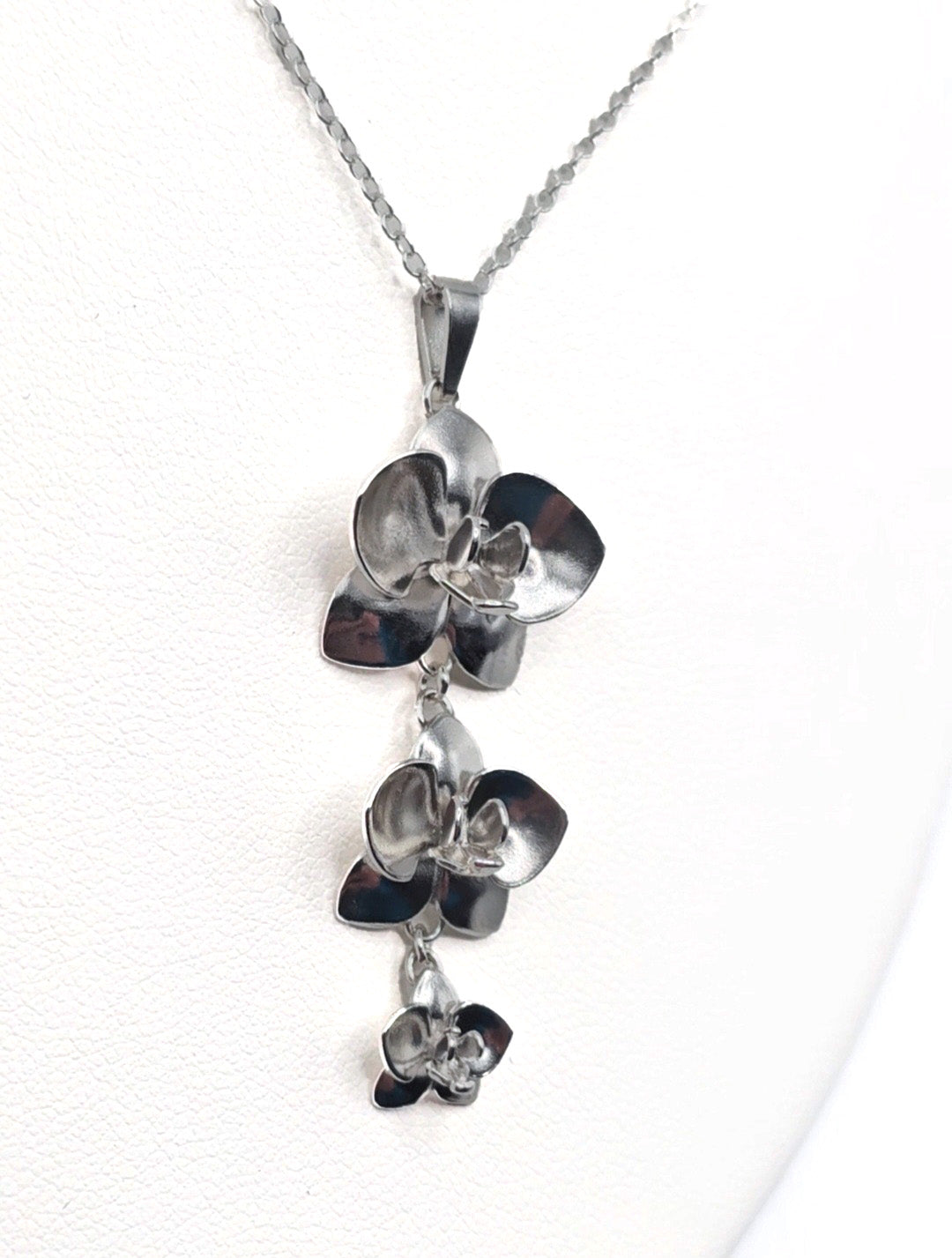 Persephone Graduated Orchid Trio Necklace